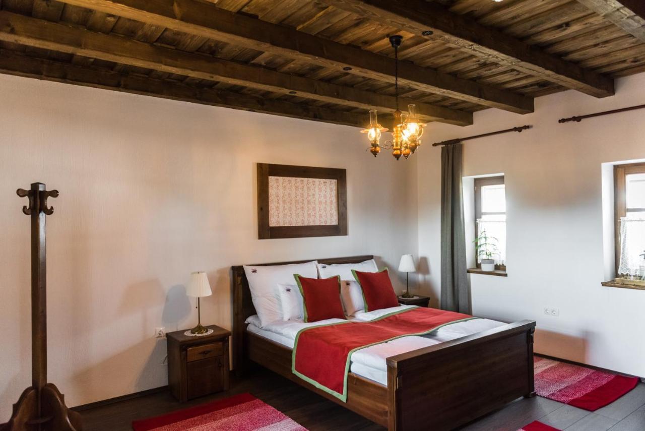 Zsindelyes Cottage Erpatak Luaran gambar