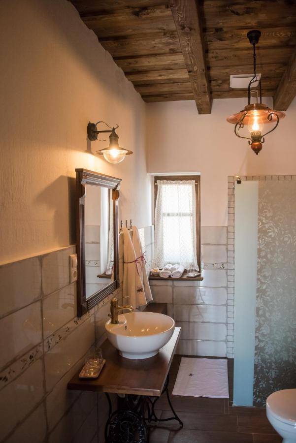 Zsindelyes Cottage Erpatak Luaran gambar