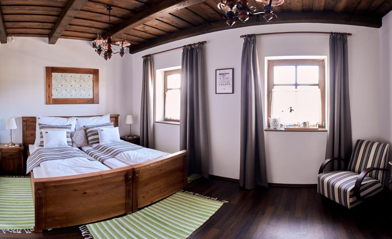 Zsindelyes Cottage Erpatak Luaran gambar